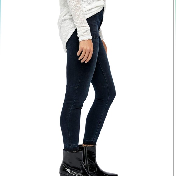 Fee people  Black Jeans - Picture 3 of 8